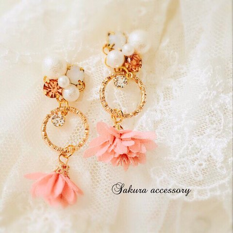 桜×タッセル  ピアス イヤリング