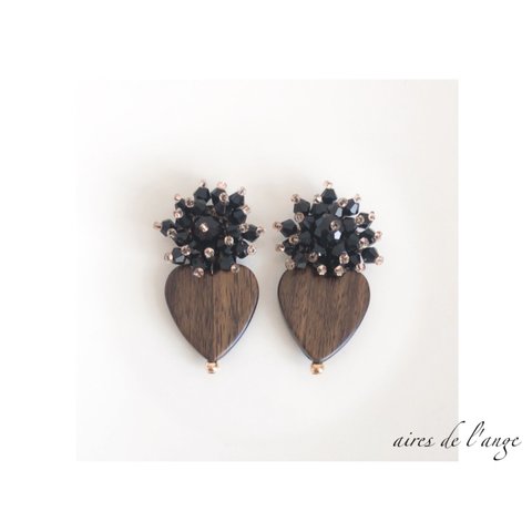 no.492-  crystal flower(black) ＊ wood heart pi/ea