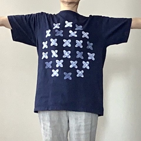 アジサイデザイン　手染めTシャツ/サイズーL•XL