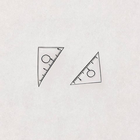 三角定規ピアス/イヤリング