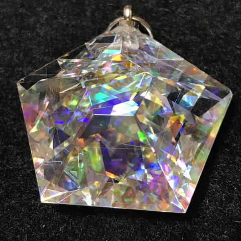 虹の結晶ペンダント   五角形  PN-008