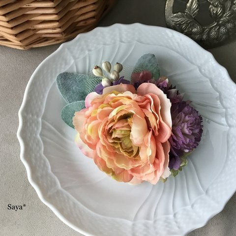 Antique pink x Ranunculus  * コサージュ ・ ヘアクリップ