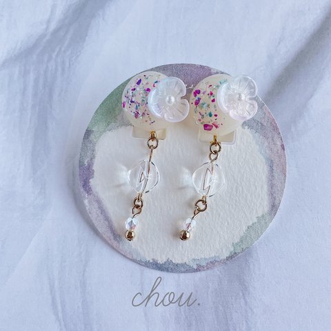 イヤリング、ピアス◎カボションに咲いたお花（ブルー×ピンク）