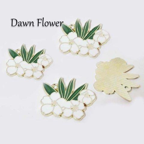 【D-0952】8pcs　花　26×22mm　ホワイト　チャーム　ハンドメイドパーツ