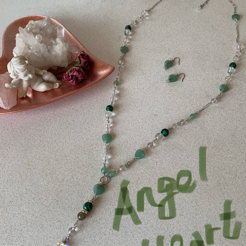 ～Angel　Heart～　天然石　ハートアベンチュリン、マラカイト、水晶、ラブラドライト、アマゾナイトのネックレス&ピアスのセット