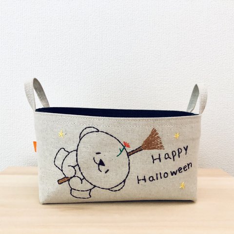 ハロウィンのお菓子入れ