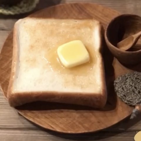 実寸大サイズのでっかい食パン🍞