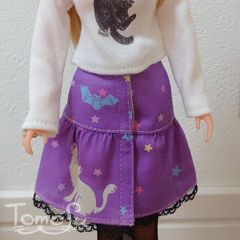紫色の２段スカート