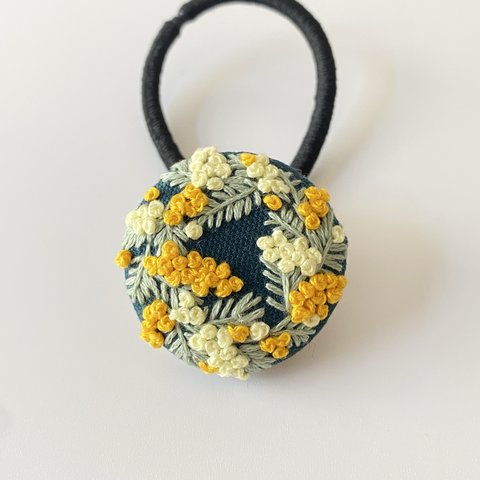 ミモザ 刺繍 ヘアゴム (カーキ)