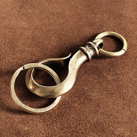 真鍮 ラギッドツリバリフック（丸カン仕様）ブラス キーホルダー 釣針 ゴールド ダブルリング キーリング キーフック キーチェーン