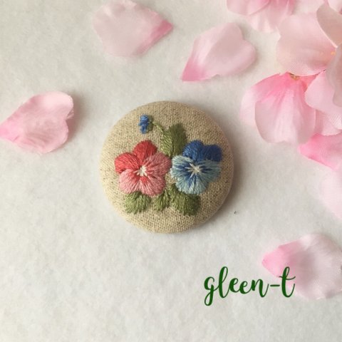 パンジー🌸刺繍ブローチ(ヘアゴム可) 