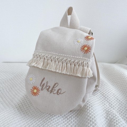 ベビーリュック  お花刺繍 名入れオーダー　