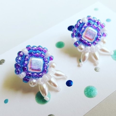 jellyfish👾ビーズ刺繍ピアス・イヤリング