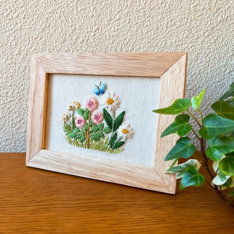 champ de fleurs  刺繍額