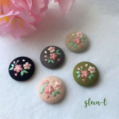 桜🌸ミニ刺繍ブローチ(ヘアゴム可) 