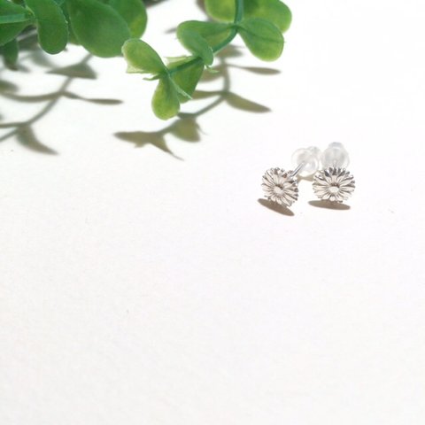 再入荷！純銀製＊お花のピアス