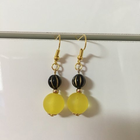 イエロー☆ピアス