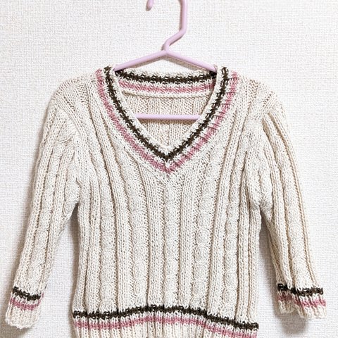 【子供服】トラッド風ケーブル編みのセーター