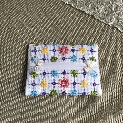 ポケットティッシュケース　刺繍