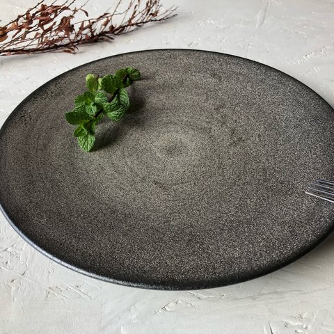 27cmディナー皿（シルバーブラック）