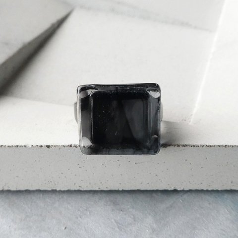 【flat-square】手作りガラス 13号 / リング・透明×ブラック