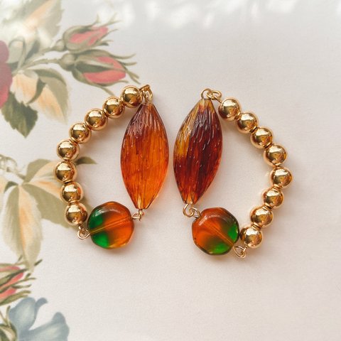 amber leaf レトロシックイヤリング／ピアス