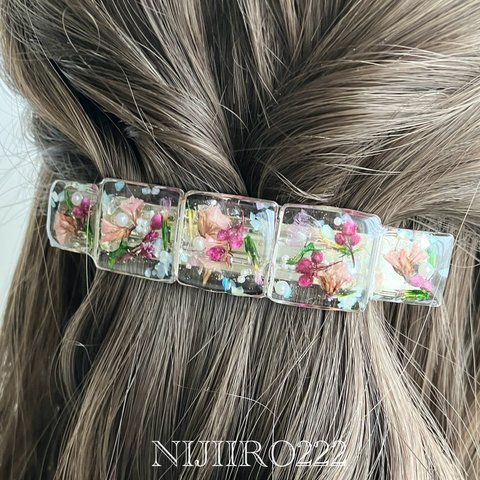 8㎝タイプ　花氷のバレッタ　赤　☆送料無料  #ヘアアクセサリー　#シルバー　#レジン　#花氷　#フラワーアイスキューブ　#母の日2024