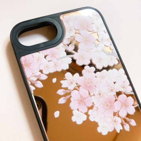 iPhone7/8/SE2/SE3対応、桜咲く春の耐衝撃グリップミラーケース、ピンクゴールド＜現品限りの限定販売＞
