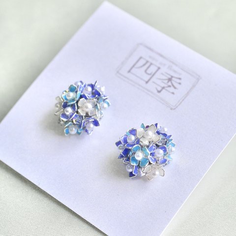 一粒紫陽花　イヤリング/ピアス　マニキュアフラワー　ディップフラワー