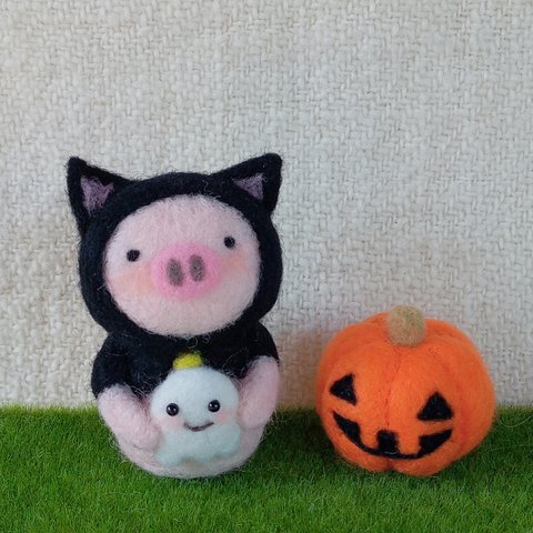 ハロウィンだから〜黒ねこになったぶたちゃん