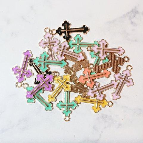 【素材】カラフル 十字架✝️のチャーム MIXセット 6色 20個