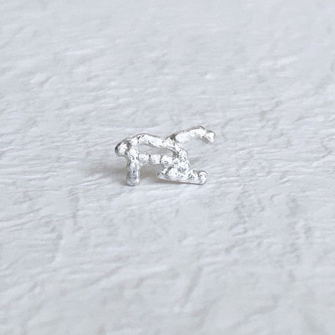 12星座・獅子座のピアス(片耳)【Constellations pierce -Leo-】