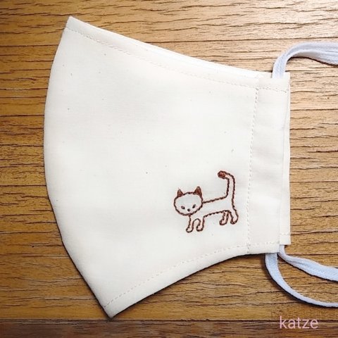 ネコ ワンポイント 刺繍 マスク