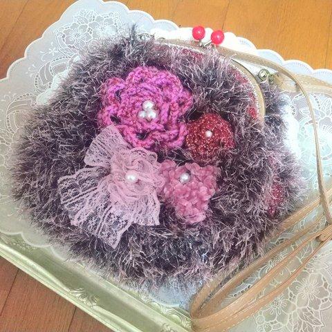 可愛い✨赤玉ガマ口・フサフサお花のショルダーバッグ・斜め掛けバッグ・かぎ針編み