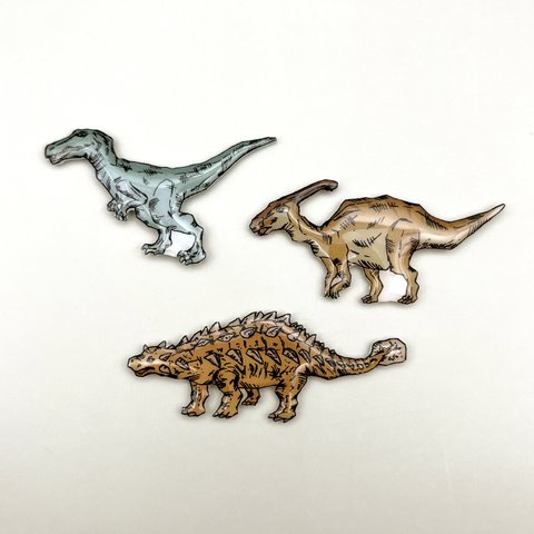 恐竜 ピンバッジ ブローチ♬ ヴェロキラプトル パラサウロロフス アンキロサウルス
