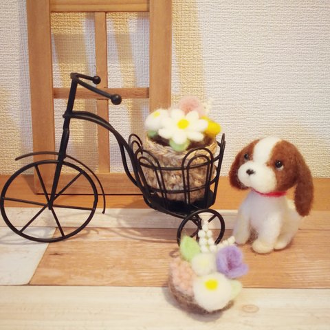 自転車とお花かごとワンコ（ブローチ）