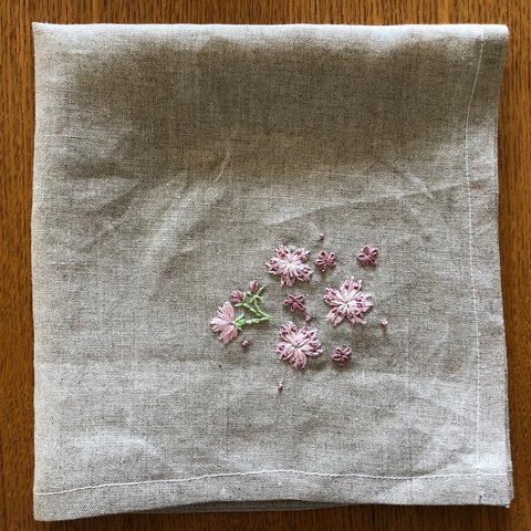 刺繍の大判ハンカチ☆さくら