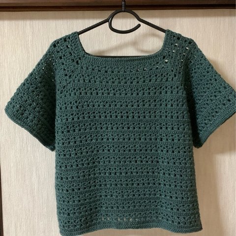透かし編みの半袖セーター
