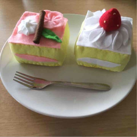 さくらクリームケーキ いちごのショートケーキ フェルト ままごと