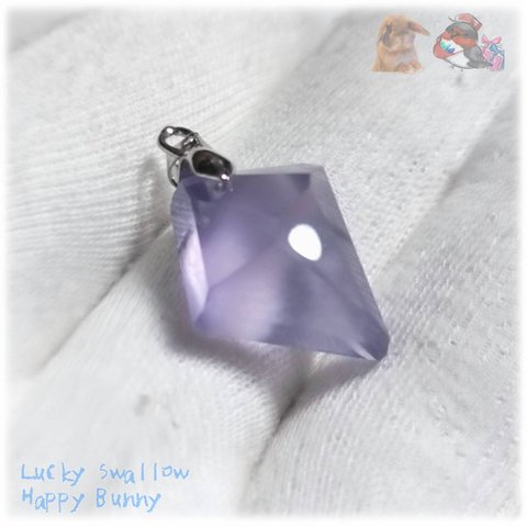 すみれ色 パープルフローライト 紫蛍石 ロシア産  purple fluorite ペンダント ネックレス No.5735