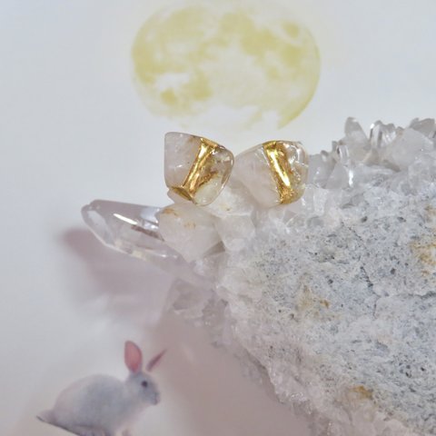 月のひかり＊Moon stone×Golden Labradorite＊金継ぎピアス／M size