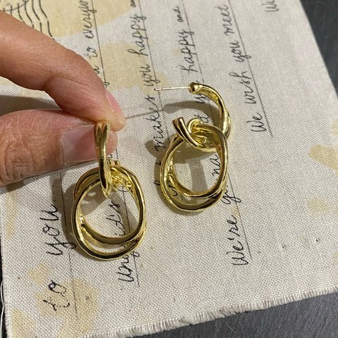 4個✦2連フープピアス