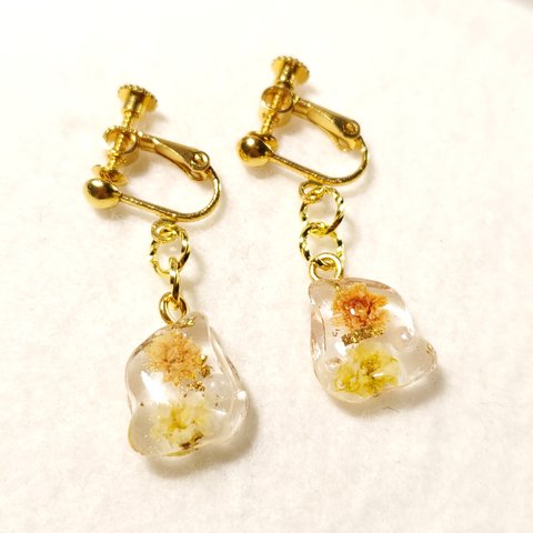 レジン レジンアクセサリー    アクセサリー    ゴールド  イヤリング  ハンドメイド ハンドメイドアクセサリー    レジンイヤリング  ドライフラワー