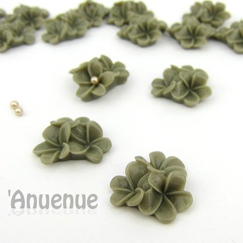 フラワーシェイプカボション 21mm x 19mm 【Triple Flower / Khaki Gray】4個