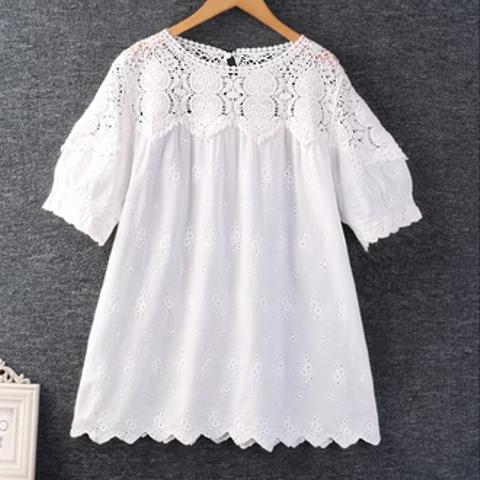 夏服の新しい 透かし彫りの刺繍 上着