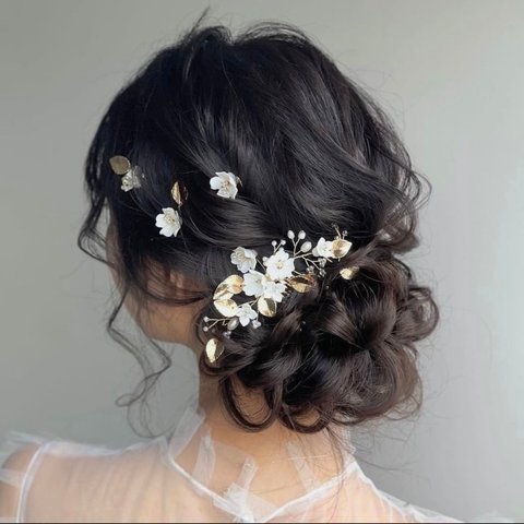 ヘッドドレス 結婚式　花嫁 ヘアアクセサリー ヘッドアクセサリー ウェディング ブライダル　フラワー　リーフ　小枝 ブライダルアクセサリー 披露宴 挙式 二次会 お呼ばれ ヘアコーム