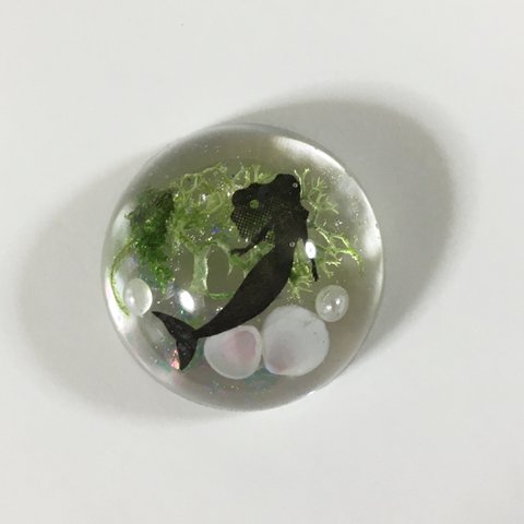 水中を泳ぐ人魚姫　マーメイド　ミニオブジェ　レジン