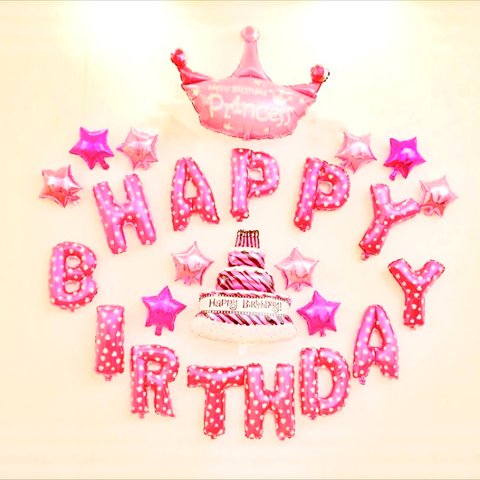 誕生日　ピンク　HAPPY BIRTHDAY　スター　バースデーケーキ