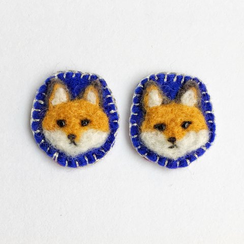 羊毛刺繍  キツネのピアス