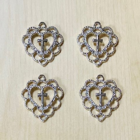 SILVER LACE HEART CROSS CHARM